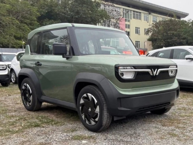 Thêm camera lùi, gương chỉnh điện, giá 315 triệu đồng xehay vf plus chi tiet 060226 7.jpg