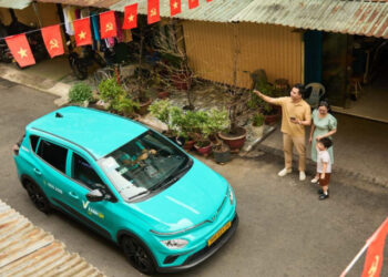 xehay xanh sm tet 110226 1.jpg