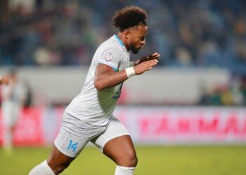 xuan son duoc hlv doi thu khen ngoi du khong ghi ban.jpg