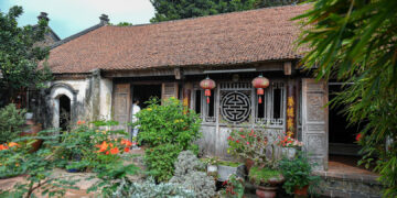 xuyen khong o ngoi lang co ha noi noi thoi gian nhu ngu quen 678.jpg