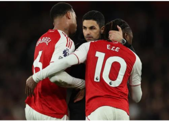 Huyền thoại Ian Wright lo lắng cho Arsenal 1 0303160758.png