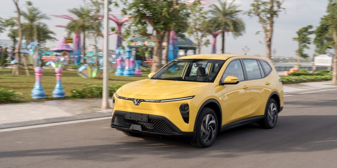 1921773740301 vinfast ban gan 200000 o to dien anhdaidien.jpg