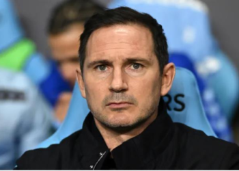 Huyền thoại MU khuyên Chelsea nên tái bổ nhiệm Frank Lampard 