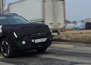 Hyundai Tucson 2027 phiên bản tiền sản xuất lộ diện, lột xác thiết kế theo hướng SUV truyền thống