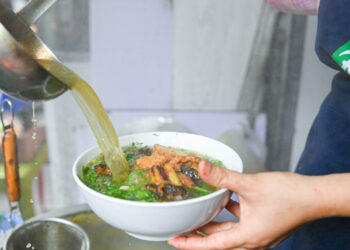 3 mon bun dac san o hung yen hut khach an giai ngan dip dau nam 804.jpg