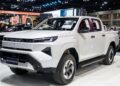 Toyota Hilux thế hệ mới ra mắt tại BIMS 2026: Bản EV đi được 240km/sạc, khả năng lội nước sâu 700 mm 3201774433454 toyota hilux the he moi ra mat tai bims 2026 anhdaidien.jpg