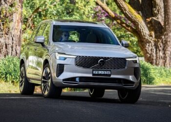 Volvo XC90 2026 - Thay đổi diện mạo, nâng cấp công nghệ, giá dự kiến 3,579 tỷ đồng 4451772607386 volvo xc90 2026 anhdaidien.jpg