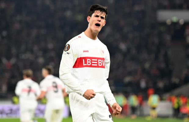 MU lên kế hoạch chiêu mộ “Rodri mới” 5 0303165646.png