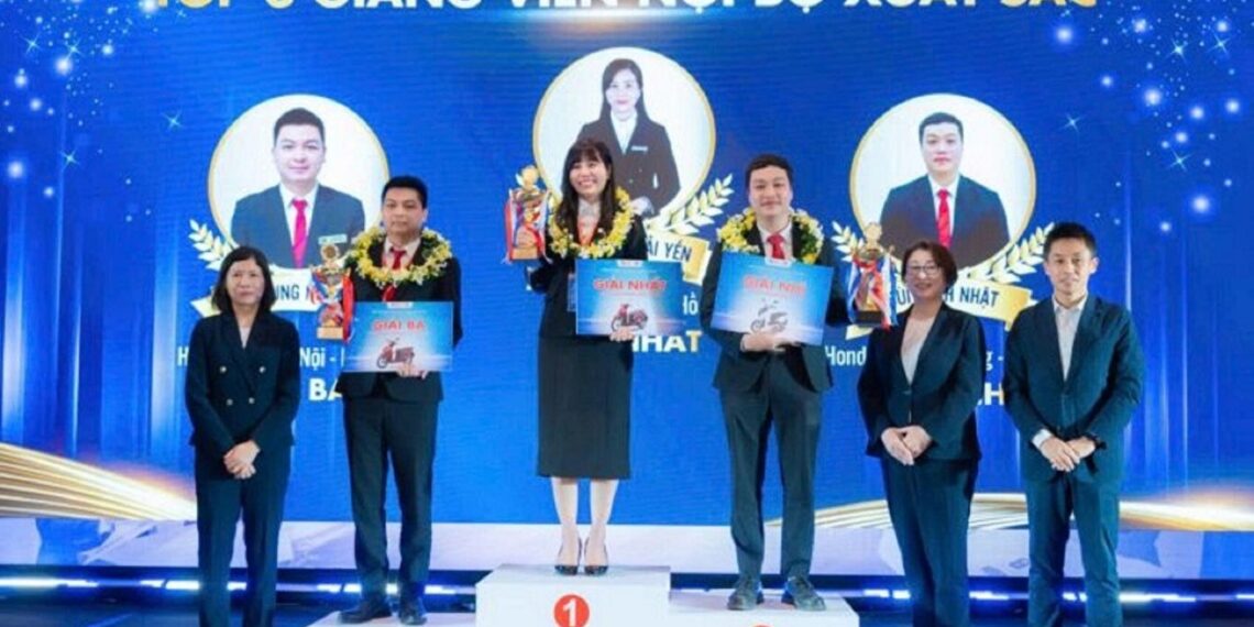 Honda Việt Nam tổ chức thành công “Hội thi Nhân viên bán hàng xuất sắc 102KI” 5341774924510 honda viet nam to chuc thanh cong hoi thi anhdaidien1.jpg