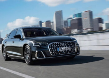 6061773410575 audi lang le khai tu a8 anhdaidien.jpg