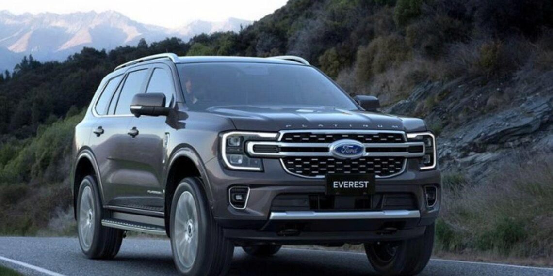 Ford Everest Platinum 2026 ra mắt Đông Nam Á: Bổ sung động cơ 2.0L Turbo và nâng cấp hộp số 10 cấp mới