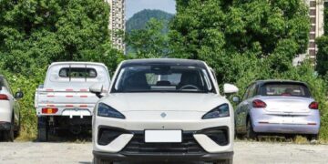 8521774948186 them mau suv moi duoc dang ky bao ho tai viet nam anhdaidien.jpg