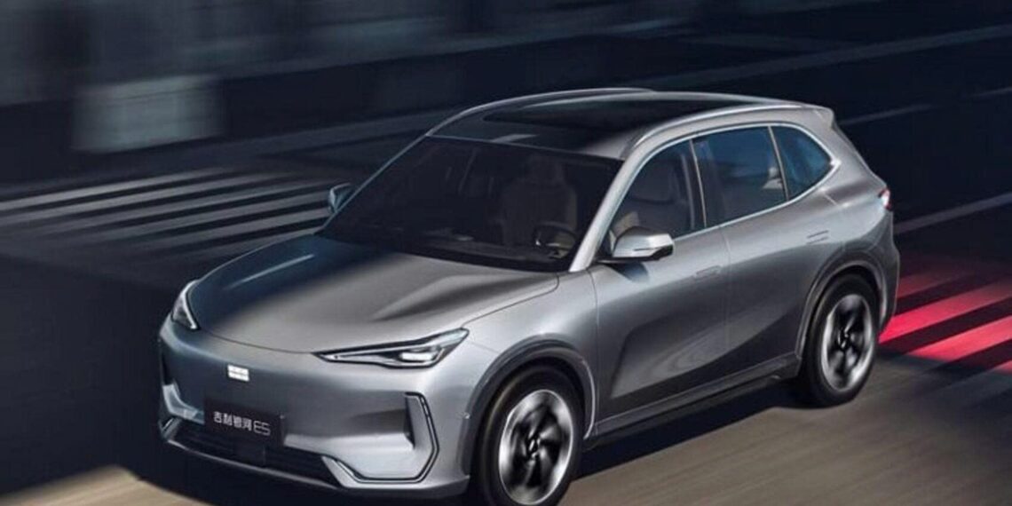 Geely EX5 2026 ra mắt Đông Nam Á: SUV điện tầm giá 600 triệu đồng, cạnh tranh BYD Atto 3