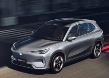 Geely EX5 2026 ra mắt Đông Nam Á: SUV điện tầm giá 600 triệu đồng, cạnh tranh BYD Atto 3