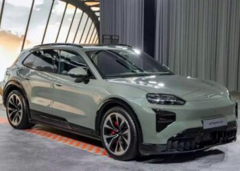 9711774843692 porsche cayenne electric 2026 cap ben dong nam a anhdaidien.jpg