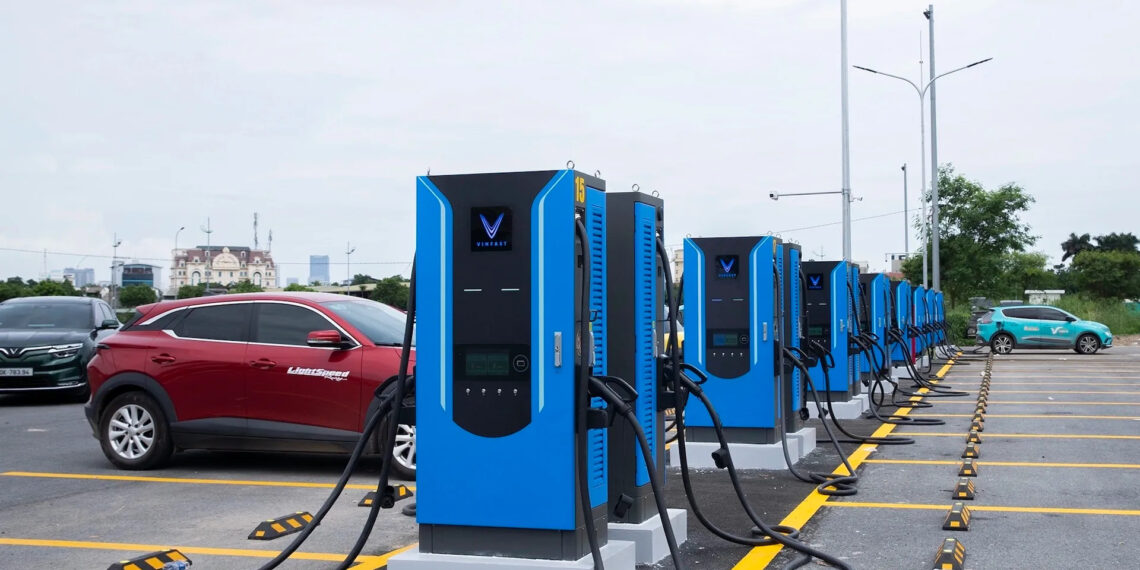 V-Green xây dựng 99 “siêu trạm sạc” trên toàn quốc