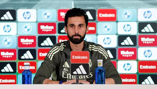 alvaro arbeloa li giai nguyen nhan real madrid thieu on dinh.jpg