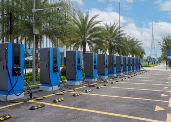 ap gia dien kinh doanh cho tram sac vneconomyautomotive 1 1 jpg.17742.jpeg