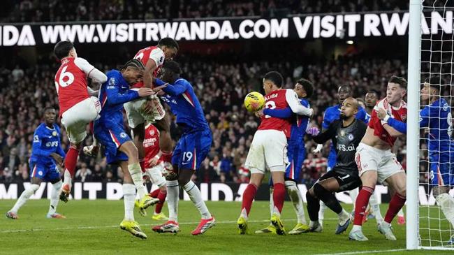 FIFA không siết luật các tình huống tranh chấp phạt góc arsenal 0303184542.jpg