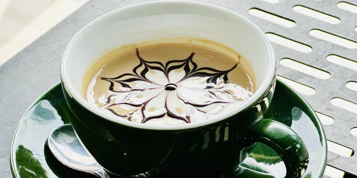 bac si tim mach noi ve tac dong lau dai cua ca phe voi tim 2498.jpg