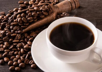 Bác sĩ về thần kinh chia sẻ một quy tắc khi uống cà phê tốt cho não bộ Bác sĩ về thần kinh chia sẻ một quy tắc khi uống cà phê tốt cho não bộ