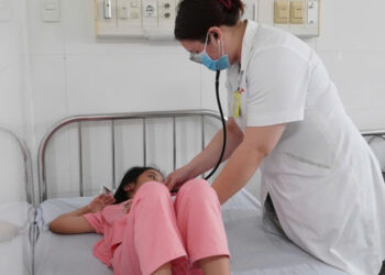 bo y te yeu cau dieu tra lam ro vu nghi ngo doc thuc pham do an banh mi o tphcm 1749.jpg