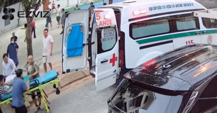 Chia sẻ của bác sĩ cứu người đàn ông ngừng tim trên sân bóng chuyền Chia sẻ của bác sĩ cứu người đàn ông ngừng tim trên sân bóng chuyền