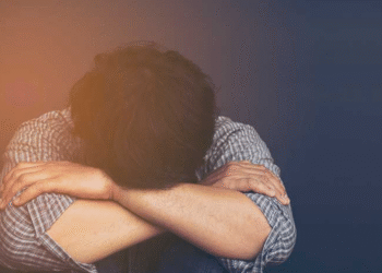 chung benh vung tay danh nguoi khi dang ngu 401.png