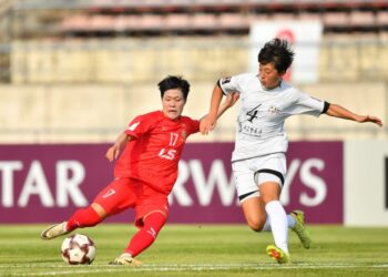 clb nu tphcm dung buoc o san choi chau luc sau that bai truoc doi bong trieu tien 2903164857.jpg