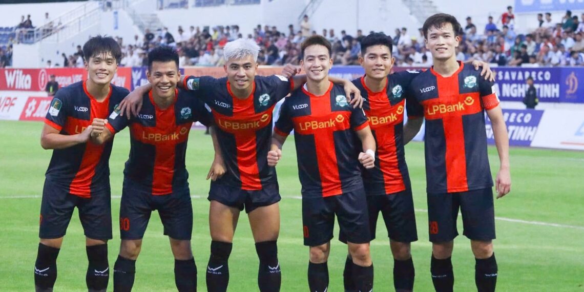 clb ninh binh cong bo danh sach 5 cau thu duoc goi len tuyen viet nam.jpg