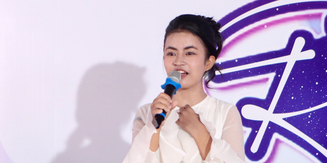 Cô gái bị gọi là ‘hàm nạo dừa’ thay đổi ngoạn mục sau hơn 20 năm mặc cảm