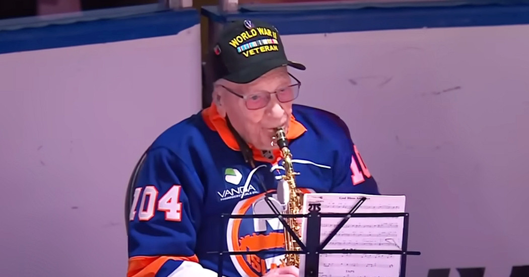 Cụ ông 104 tuổi cả đời mê 3 loại thực phẩm, tránh xa 1 món cu ong 104 tuoi ca doi me 3 loai thuc pham tranh xa 1 mon 1933.jpg