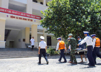 cuu nguoi 1 2194.jpg