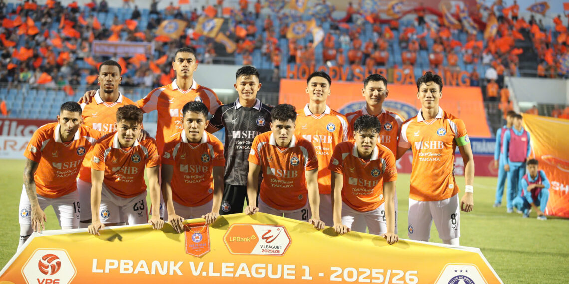 Quế Ngọc Hải vui nhưng nhắc đồng đội vẫn đứng cuối bảng da nang 2802214712.jpg