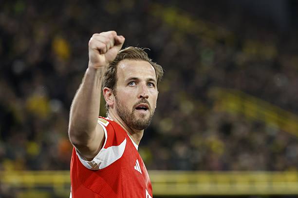 Thắng nghẹt thở Dortmund, Bayern Munich chạm một tay vào chức vô địch Bundesliga gettyimages 2263553226 612x612 0103065514.jpg