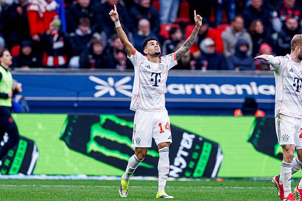 Chơi thiếu hai người, Bayern Munich vẫn không thua gettyimages 2266007208 612x612 1503073538.jpg