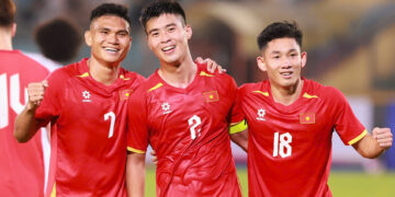 ha malaysia tuyen viet nam sang cua lot top 100 fifa 1233.jpg