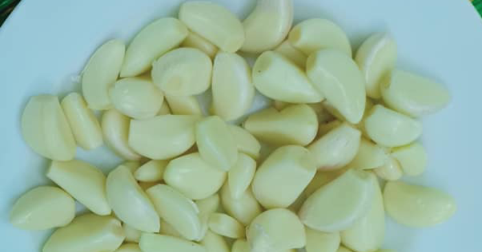 Hai gia vị tăng đề kháng khi thời tiết 'ẩm ương' hai gia vi tang de khang khi thoi tiet am uong 2158.png