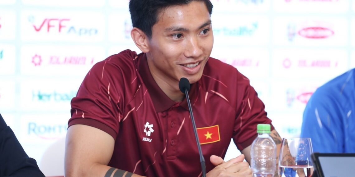 Đoàn Văn Hậu trước trận gặp Malaysia: Đội nào mắc ít sai lầm hơn sẽ thắng hau 3003120718.jpg