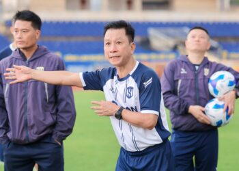 hlv cua slna danh gia cao tinh than tap the sau tran thang hai phong.jpg