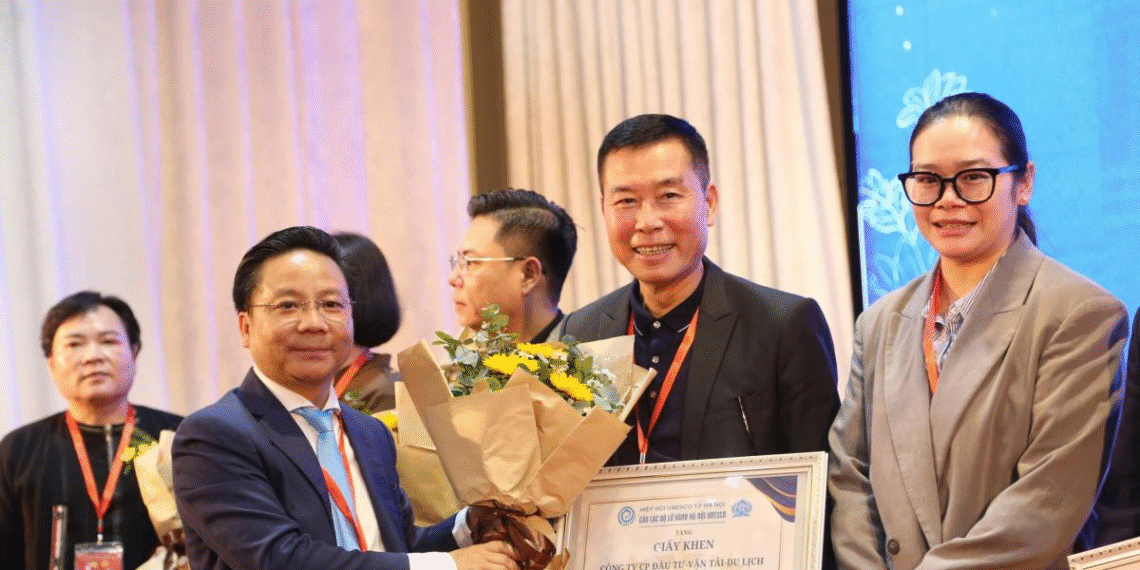 hoang viet travel mo rong tour chuyen de phat trien du lich ben vung 1060.png