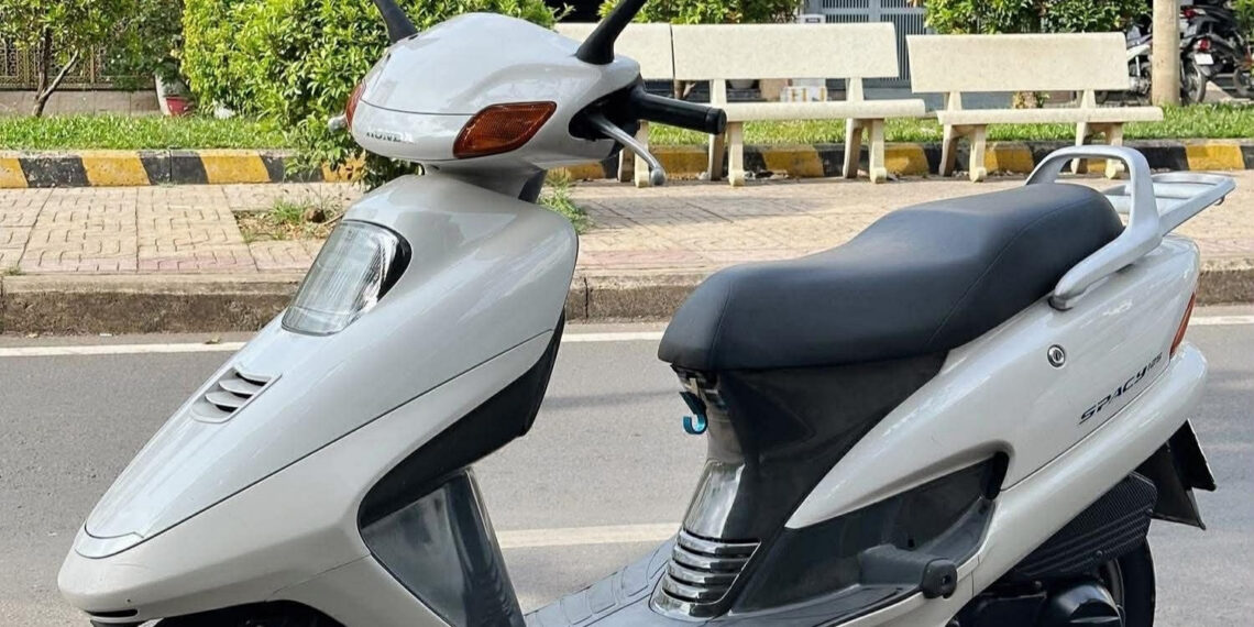 honda spacy 18 nam tuoi gia gan 100 trieu dong dat ngang xe ga sh doi moi 2684.jpeg