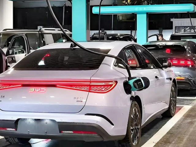 BYD thử nghiệm trạm sạc siêu nhanh, nạp điện nhanh như đổ xăng img 9876.jpeg