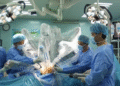 Lần đầu tại Việt Nam, bác sĩ dùng robot phẫu thuật thành công bệnh phổi hiếm gặp lan dau tai viet nam bac si dung robot phau thuat thanh cong benh phoi hiem gap 1951.png