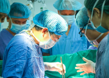Lần đầu tiên Việt Nam ghép gan domino Lần đầu tiên Việt Nam ghép gan domino