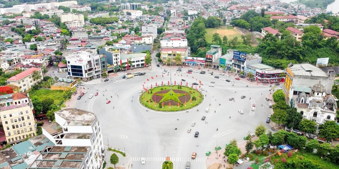 Tinh gọn bộ máy, khơi thông nguồn lực, vươn mình cùng đất nước lao cai tinh gon bo may khoi thong nguon luc vuon minh cung dat nuoc 1385.jpg