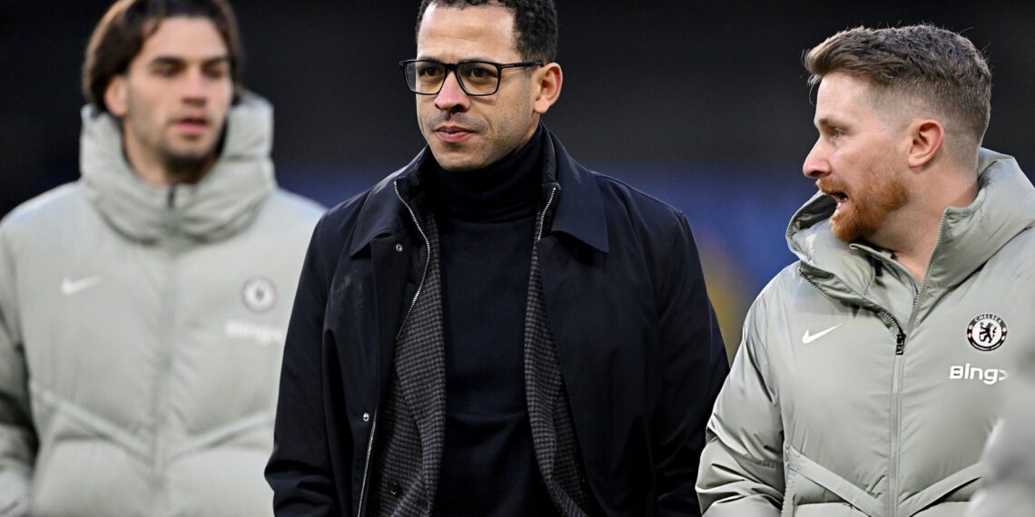 liam rosenior yeu cau chelsea phai gianh ve du champions league.jpg