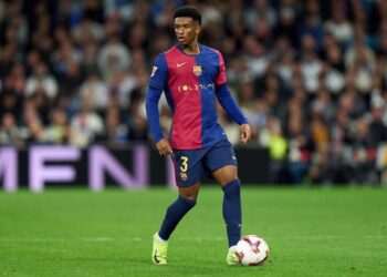 man united lien he chieu mo hau ve cua barcelona.jpg