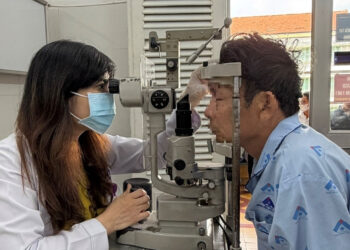 Mất thị lực khi đi ngang qua nơi pháo nổ mat thi luc sau khi di ngang qua noi phao no 1756.jpeg