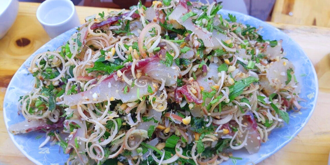 Mê gỏi cá, người đàn ông mắc nhiều loại ký sinh trùng me goi ca nguoi dan ong tre mac nhieu loai san 1101.jpg